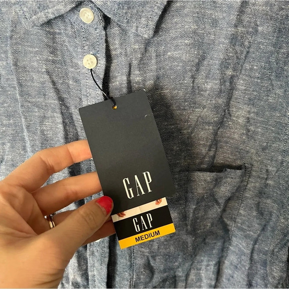 GAP Shirt Women's Medium Chambray Linen Blend Button Down Blouse Coastal Preppy - Picture 6 of 7